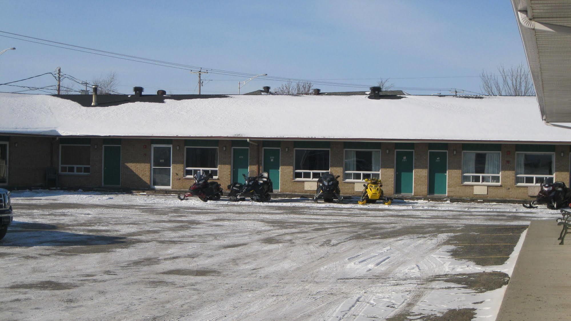 Hotel-Motel La Difference Sainte-Marie Kültér fotó